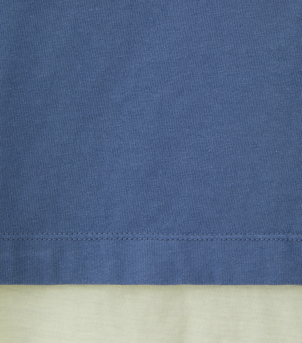 DISTRESSED DETAIL REVERSIBLE T-SHIRT