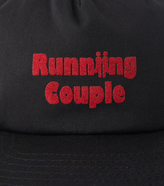 RUNNING COUPLE WIRED CAP